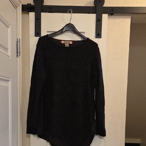 Beyond Threads Patterned Long Sleeve Sweater